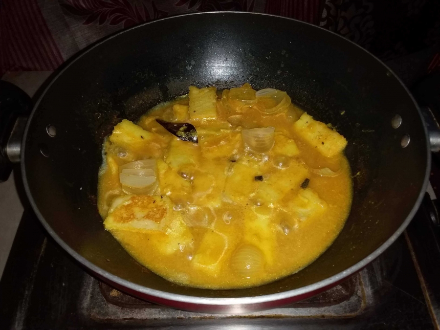 Paneer Do Pyaza being prepared by using Recipe for Paneer Do Pyaza.