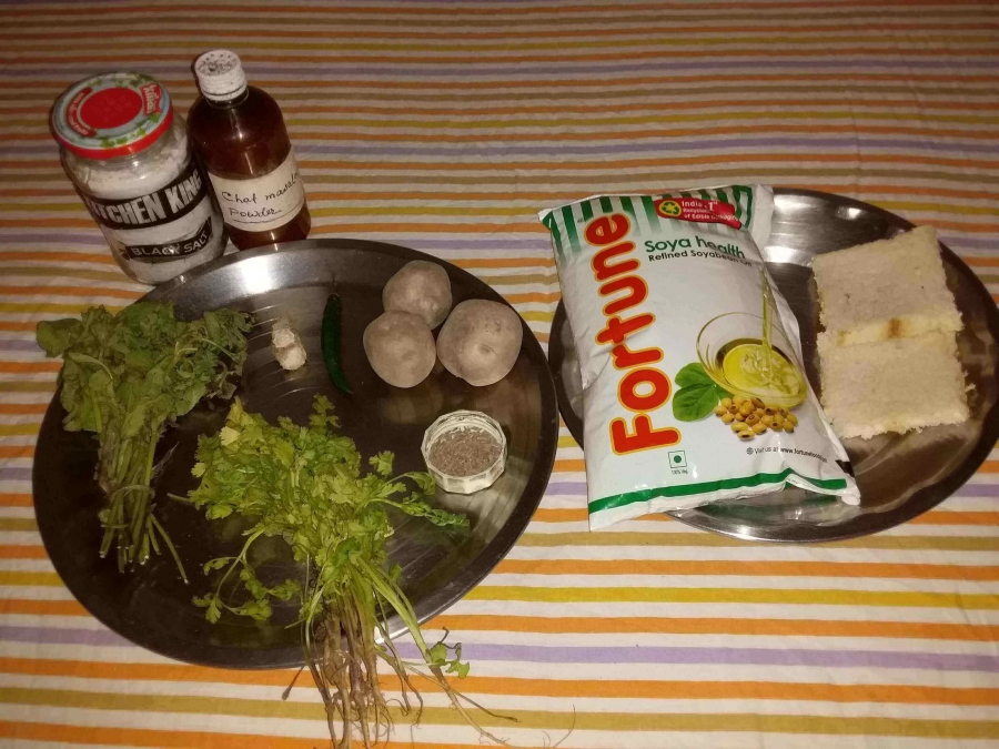 Ingredients used in Aloo Tikki Recipe.