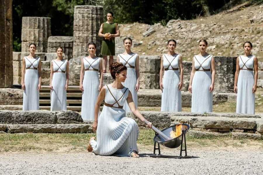 Cynisca can truly be called as a torchbearer for women's rights to participate in Olympic games.